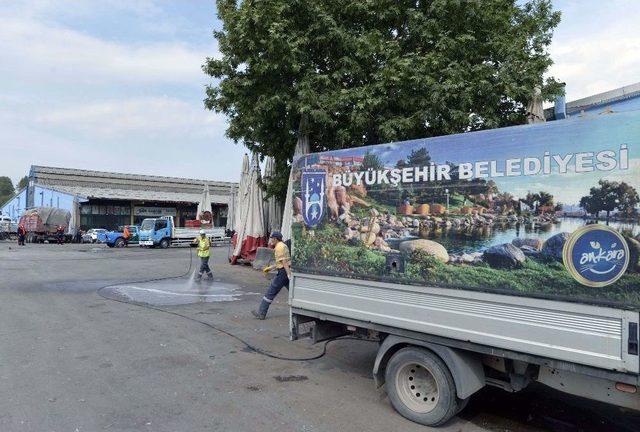 Ankara Toptancı Hali Temizlendi