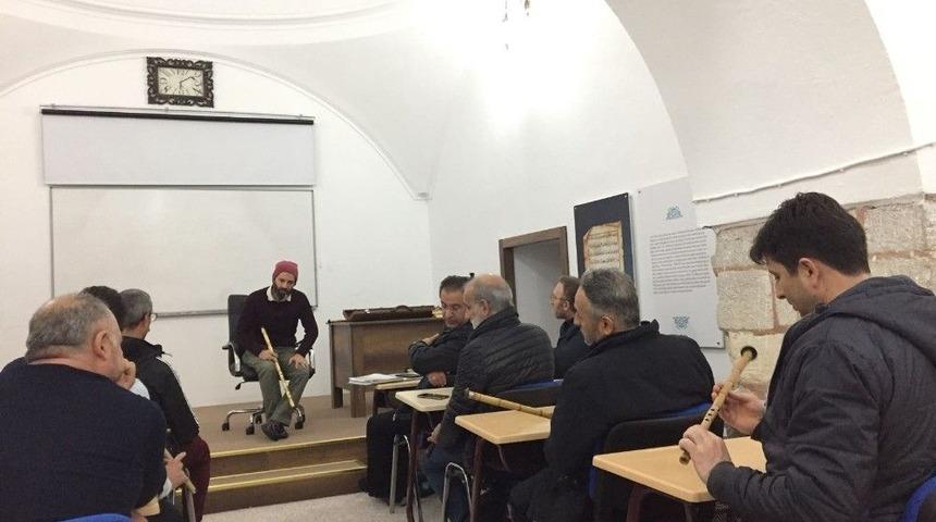 Gesmek&rsquo;ten Ney Ve H&uuml;sn-i Hat Kursu