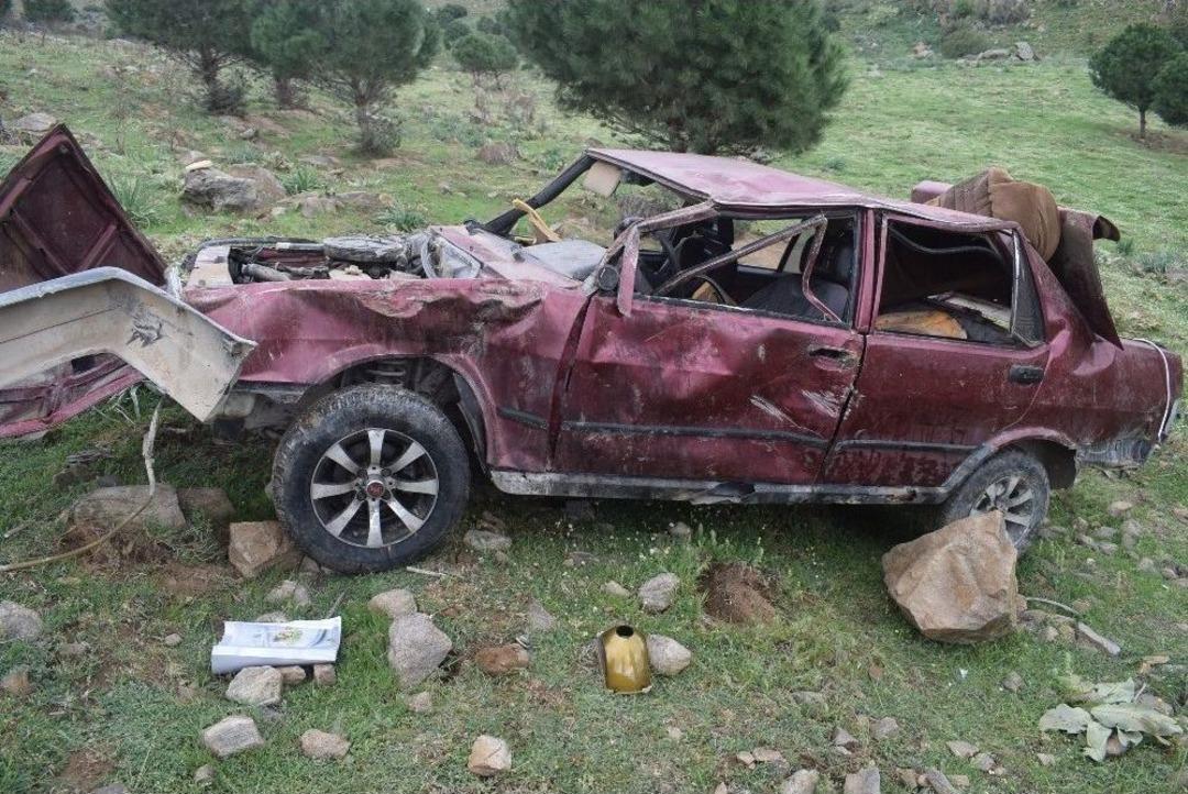 Virajı Alamayan Otomobil U&ccedil;uruma Yuvarlandı: 1 &Ouml;l&uuml;