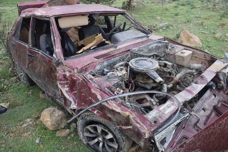 Virajı Alamayan Otomobil Uçuruma Yuvarlandı: 1 Ölü G5