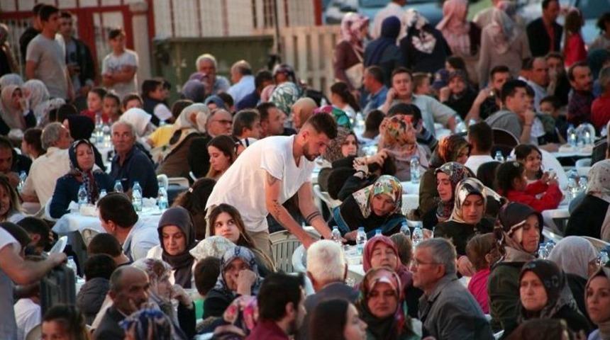 ‘bereket Konvoyu’ Yunanistan Gümülcine’de