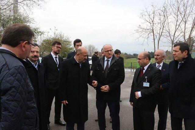 Başbakan Yardımcısı Işık, Hastanede İncelemeler Yaptı