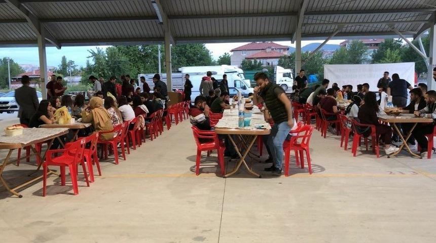 Başkan &Ccedil;alışkan: İftar &Ccedil;adırı Geleneğimizi Devam Ettiriyoruz