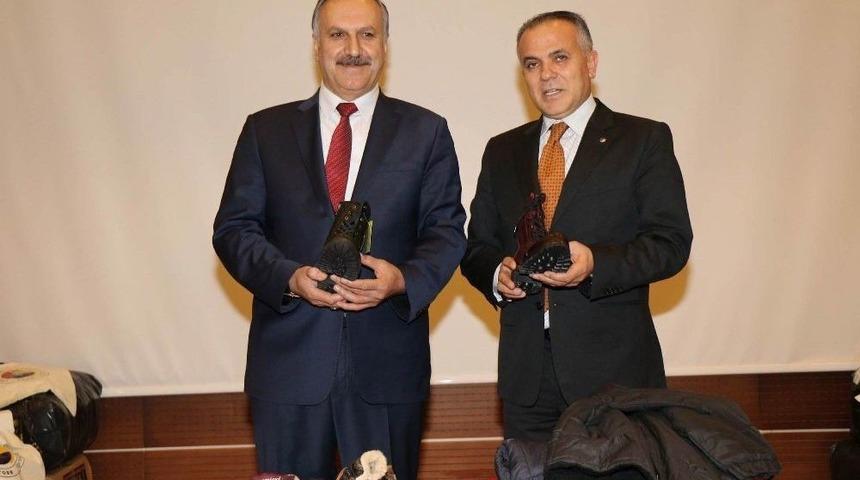 Stso&rsquo;dan 400 &Ouml;ğrenciye Kışlık Giyecek Yardımı