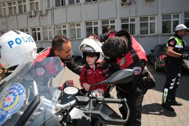 Özel Öğrencilerden Trabzon Emniyeti’ne Özel Ziyaret