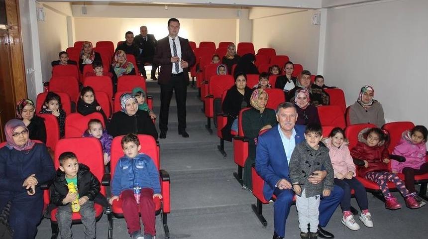 Vezirhan&rsquo;da Kur&rsquo;an Kursu &Ouml;ğrencilerine Animasyon Film G&ouml;sterisi Yapıldı