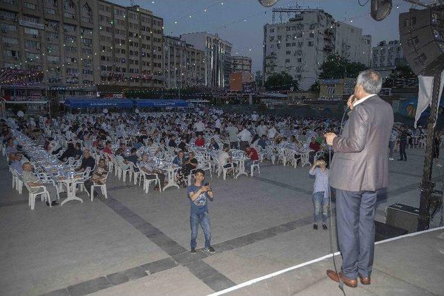 Seyhan Belediyesi İftar Sofrası Kuruldu