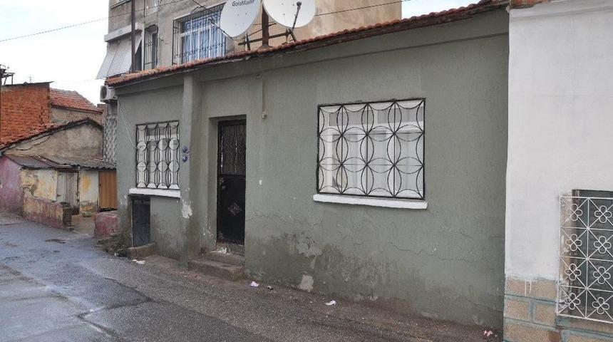 Minik Kardeşler Evde &Ouml;l&uuml; Bulundu