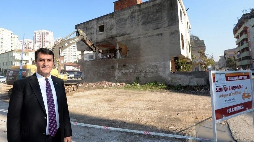 Doğanevler &Ouml;zlenen Meydana Kavuşuyor