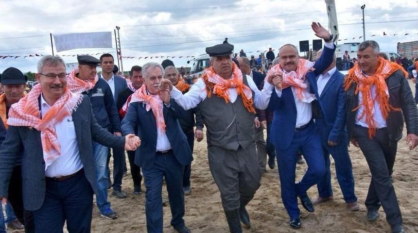 Başkan Mersinli Vatandaşla Buluşup Sorunlarını Dinledi