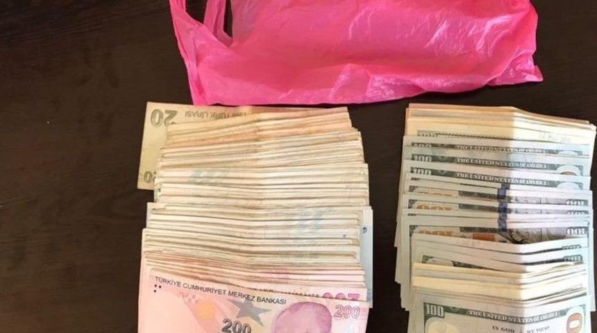 Fet&ouml; Mensuplarının Yurt Dışına Ka&ccedil;ışlarını Sağlayan Şebekeye Operasyon