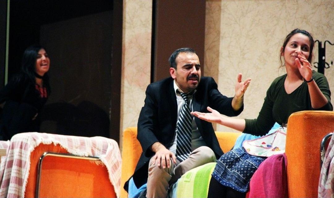 Melis Burcu K&uuml;&ccedil;&uuml;k Anısına Sahne Aldılar