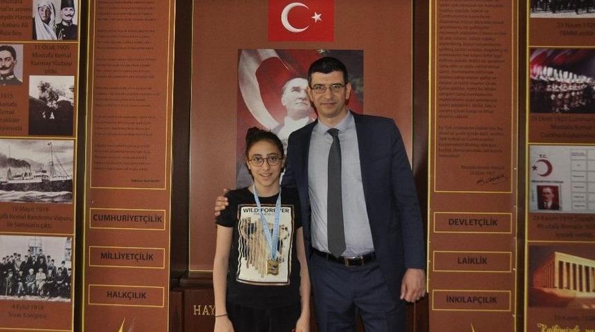 Gkv&rsquo;li Dicle Su Sertpolat İstanbul&rsquo;da Madalyaları Topladı