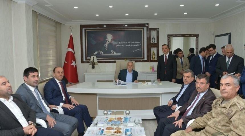 Gıda Tarım Ve Hayvancılık Bakanı Ahmet Eşref Fakıbaba Suru&ccedil;&rsquo;ta