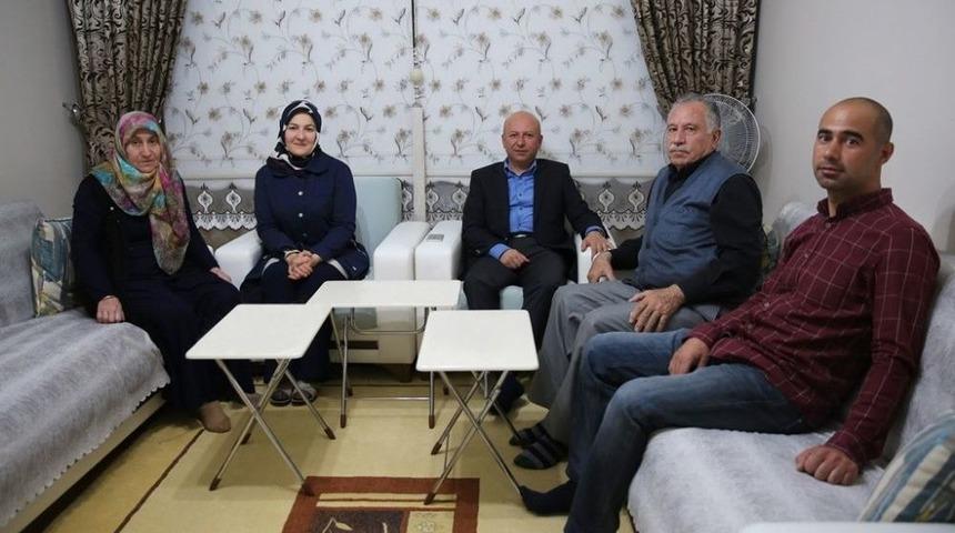 &Ccedil;olakbayrakdar &Ccedil;ifti, İlk İftarını Şehit Ailesiyle A&ccedil;tı