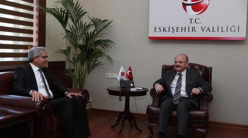 Eosb Y&ouml;netim Kurulu Vali &Ouml;zdemir &Ccedil;akacak&rsquo;ı Ziyaret Etti