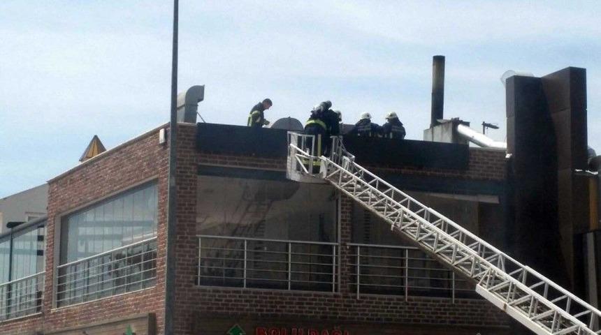 Antalya&rsquo;da Restoranda Yangın