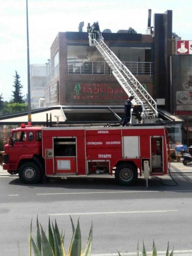 Antalya’da Restoranda Yangın