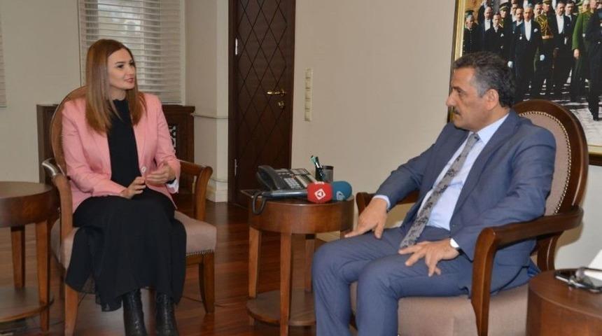 Azeri Milletvekili Paşayeva’dan 100 Yılın Projesine Övgü