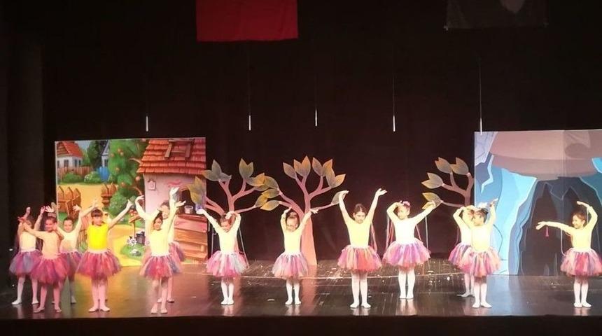 Drama Okulu Finali G&ouml;steri İle Yaptı