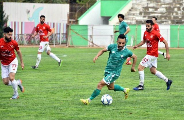 Salihli Belediyespor, 3 Puanı 3 Golle Aldı