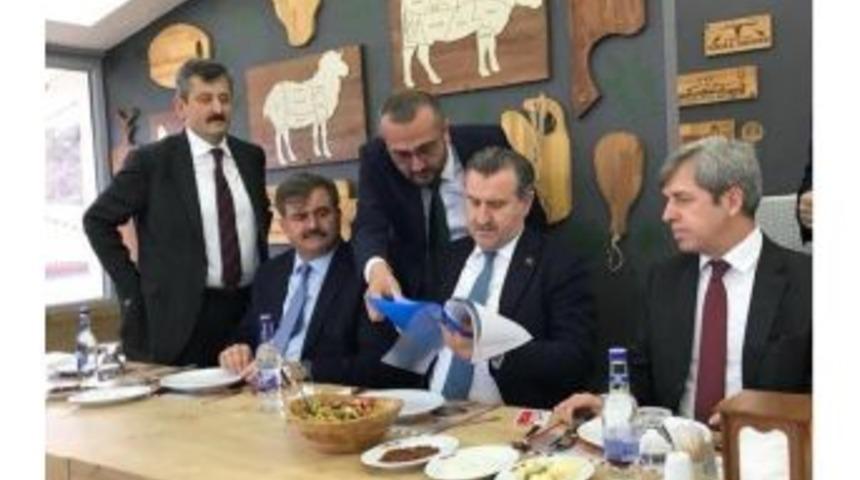 İl&ccedil;e Başkanı Ahmet G&ouml;ren S&ouml;z Aldı