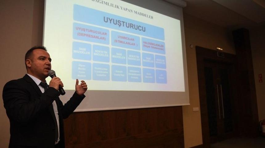 Belediye Personeline Uyuşturucu Semineri