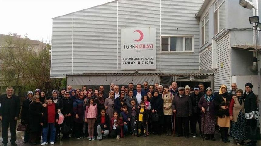 Ak Parti&rsquo;den Huzurevi Ziyareti