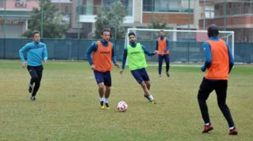 Alanyaspor&rsquo;da Kupa Mesaisi S&uuml;r&uuml;yor