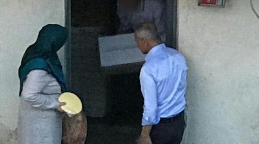 Başkan Dişli İlk İftarını Yaşlı Ciftin Evinde A&ccedil;tı