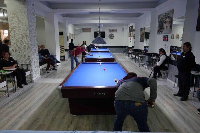 Kuşadası’nda 3 Bant Bilardo Turnuvası Düzenleniyor