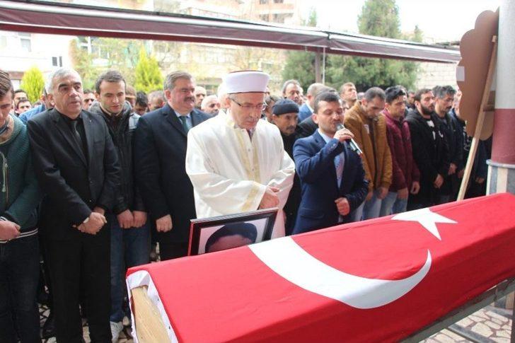 Göçükte Ölen Madenci Son Yolculuğuna Uğurlandı G2