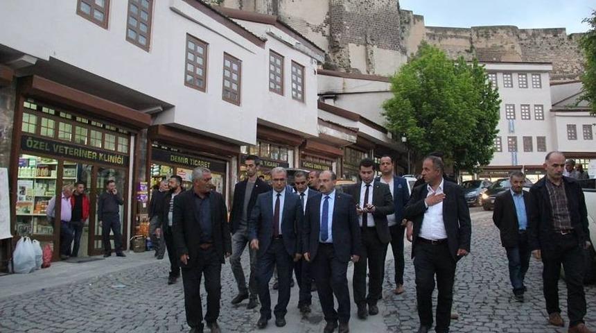 Bitlis&rsquo;te Sokak Sağlıklaştırma &Ccedil;alışmaları Devam Ediyor