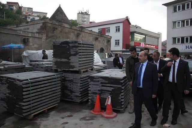 Bitlis’te Sokak Sağlıklaştırma Çalışmaları Devam Ediyor