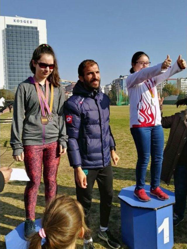 Görme Engelli Atletlerden Yenimahalle’ye 14 Madalya 1