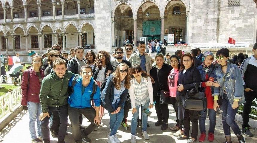 G&ouml;rme Ve İşitme Engellilerden İstanbul Gezisi