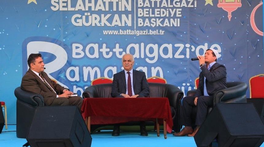 Başkan G&uuml;rkan İlk İftarını Vatandaşlarla Birlikte A&ccedil;tı