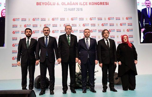 Cumhurbaşkanı Erdoğan, Beyoğlu’ndan Övgüyle Bahsetti