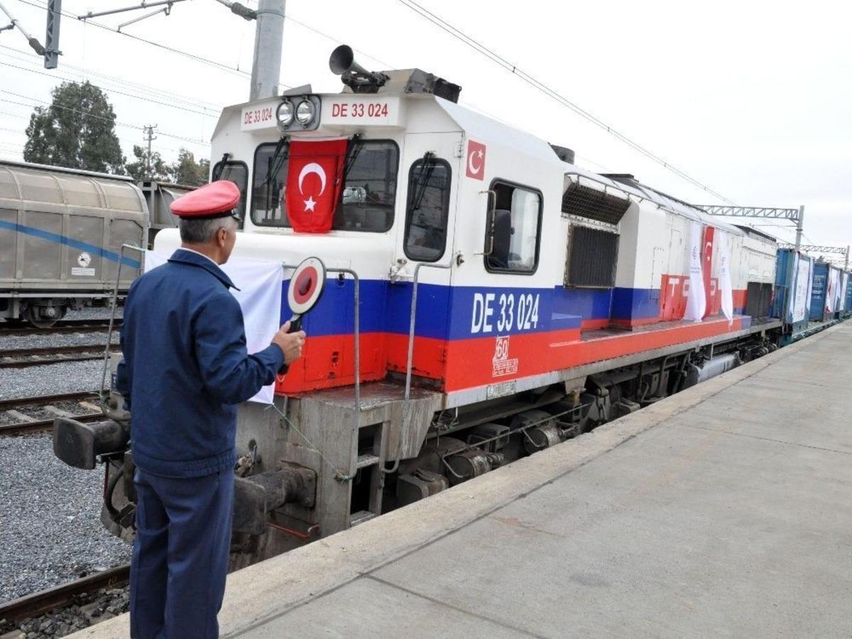 Bak&uuml;-tiflis-kars Demiryolu Hattı&rsquo;nda T&uuml;rkiye&rsquo;den İlk Tren Yola &Ccedil;ıktı