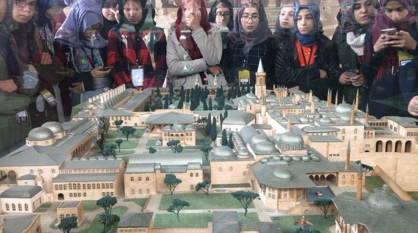 &Ouml;ğrenciler Kud&uuml;s&rsquo;ten Mardin&rsquo;e D&ouml;nd&uuml;