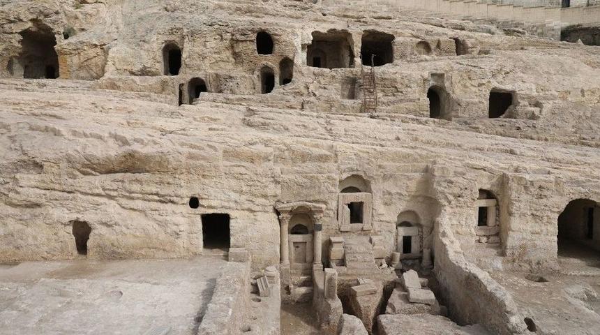 Şanlıurfa&rsquo;da Roma D&ouml;nemine Ait 61 Kaya Mezarı Turizme Kazandırılacak