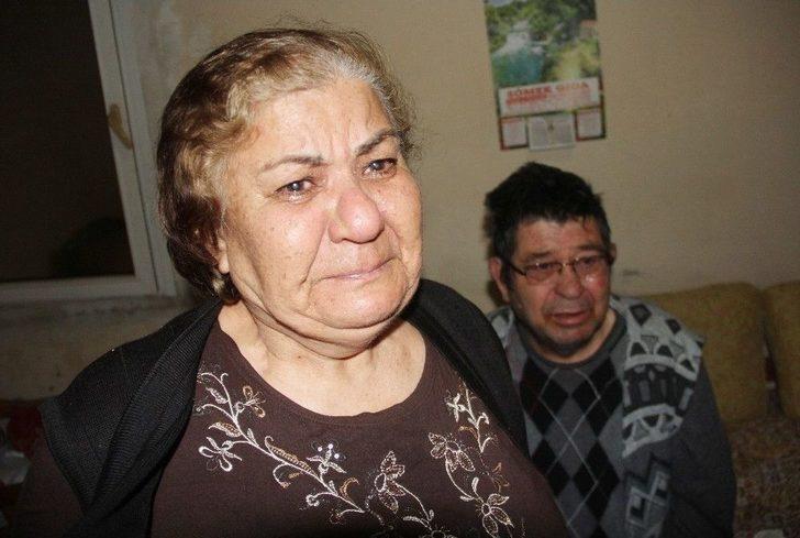 Çöplerin Arasında Bulunan Yeni Doğmuş Bebek Mahalleliyi Ağlattı G3