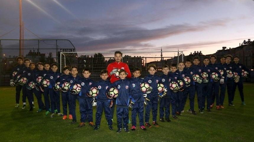 Gen&ccedil; Yetenekler Kepez&rsquo;de Yetişiyor