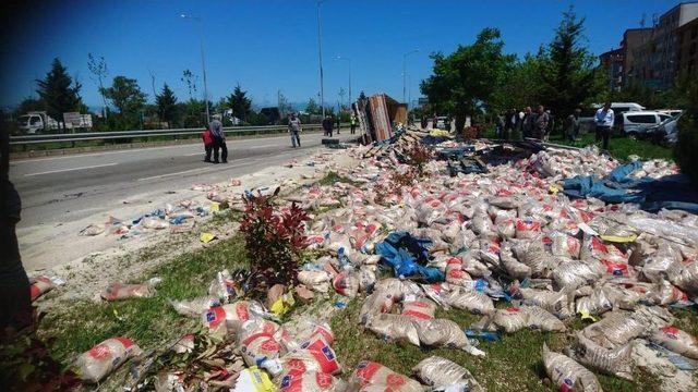 Giresun’da Trafik Kazası: 2’si Ağır 3 Yaralı