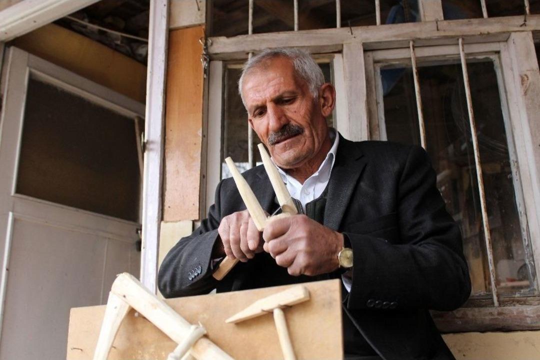 &Ccedil;ocukluk Hayalini 63 Yaşında Ger&ccedil;ekleştirdi