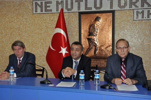 &Uuml;reticilere Tarımsal Ama&ccedil;lı Eğitim &Ccedil;alışmaları 1