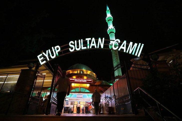 Buca’da Camiler Işıl Işıl G2