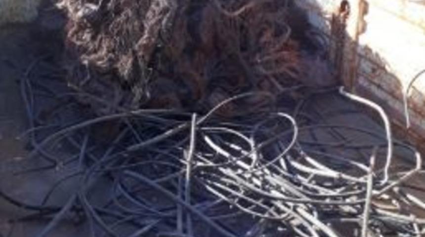 Arama Yapılan İş Yerinde Çalıntı Kablo Ele Geçirildi.