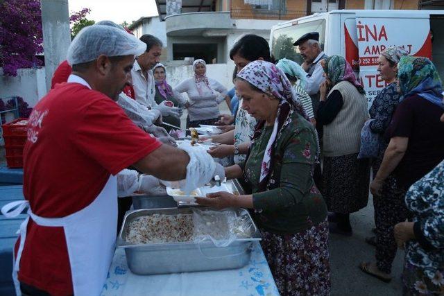 İlk İftar Çömlekçi’de Yapıldı