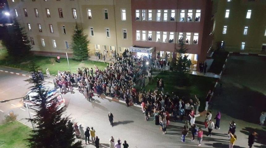 Tokat&rsquo;ta, &Uuml;niversite &Ouml;ğrencilerinden Protesto Eylemi